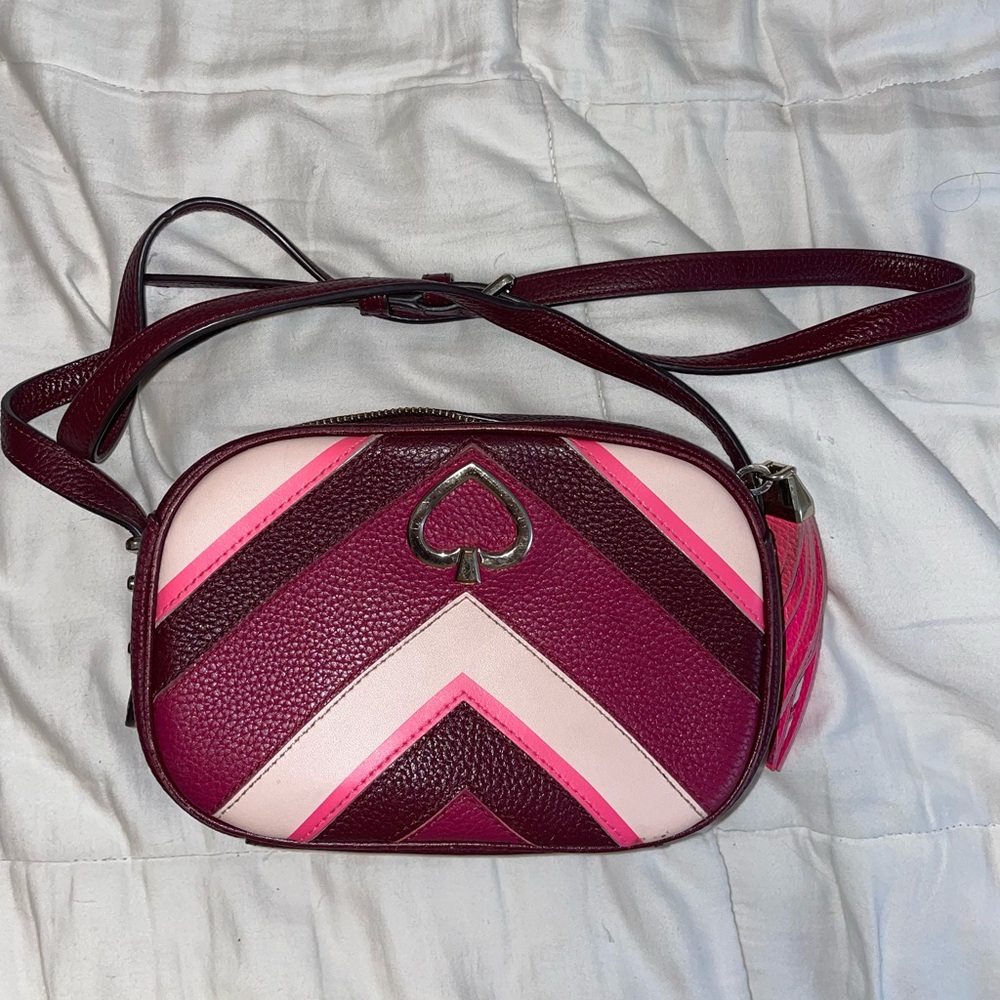 KATE SPADE NEW YORK Kourtney Chevron Camera Crossbody Bag Leather